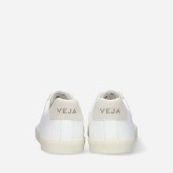 Veja Sneakers EA2001 35 White -Tilbud miinto Butikk unnamed file 10706