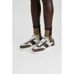 Axel Arigato Sneakers Beige -Tilbud miinto Butikk unnamed file 1686