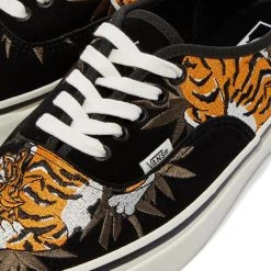 Vans UA Authentic 44 DX OG Tiger-40 Black