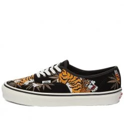 Vans UA Authentic 44 DX OG Tiger-40 Black -Tilbud miinto Butikk unnamed file 3451