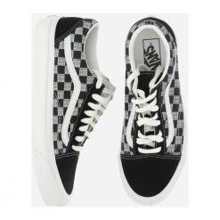 Vans Sneakers Made Of Fabric And Leather Lace-up Front Closure Iconic Side Stripe All-over Checker Lettering Motif Logo Detail On Heel Round Toe Waffle Sole Black, White Made In Philippines Composition: 100% Leather, 100% Fabric Black -Tilbud miinto Butikk unnamed file 6231