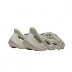 Adidas Yeezy Foam RNNR Sneakers Gray