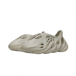 Adidas Yeezy Foam RNNR Sneakers Gray 7 Adidas Yeezy Foam RNNR Sneakers Gray -Tilbud miinto Butikk unnamed file 8973