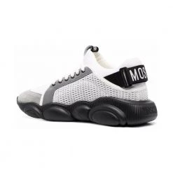 Moschino Sneakers White -Tilbud miinto Butikk unnamed file 9286